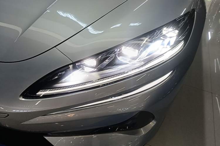 Used Denza Z9GT 2024 1100 4x4 Ultra First Edition Left Front Headlight