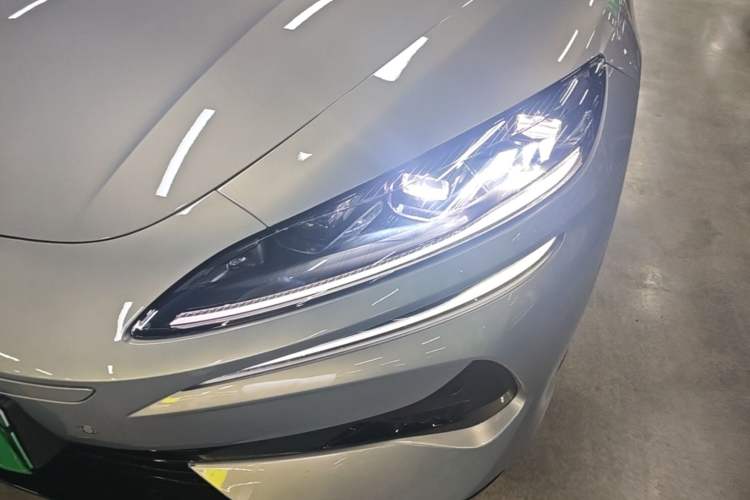 Used Denza Z9GT 2024 1100 Four-Wheel Drive Max Edition Left Front Headlight