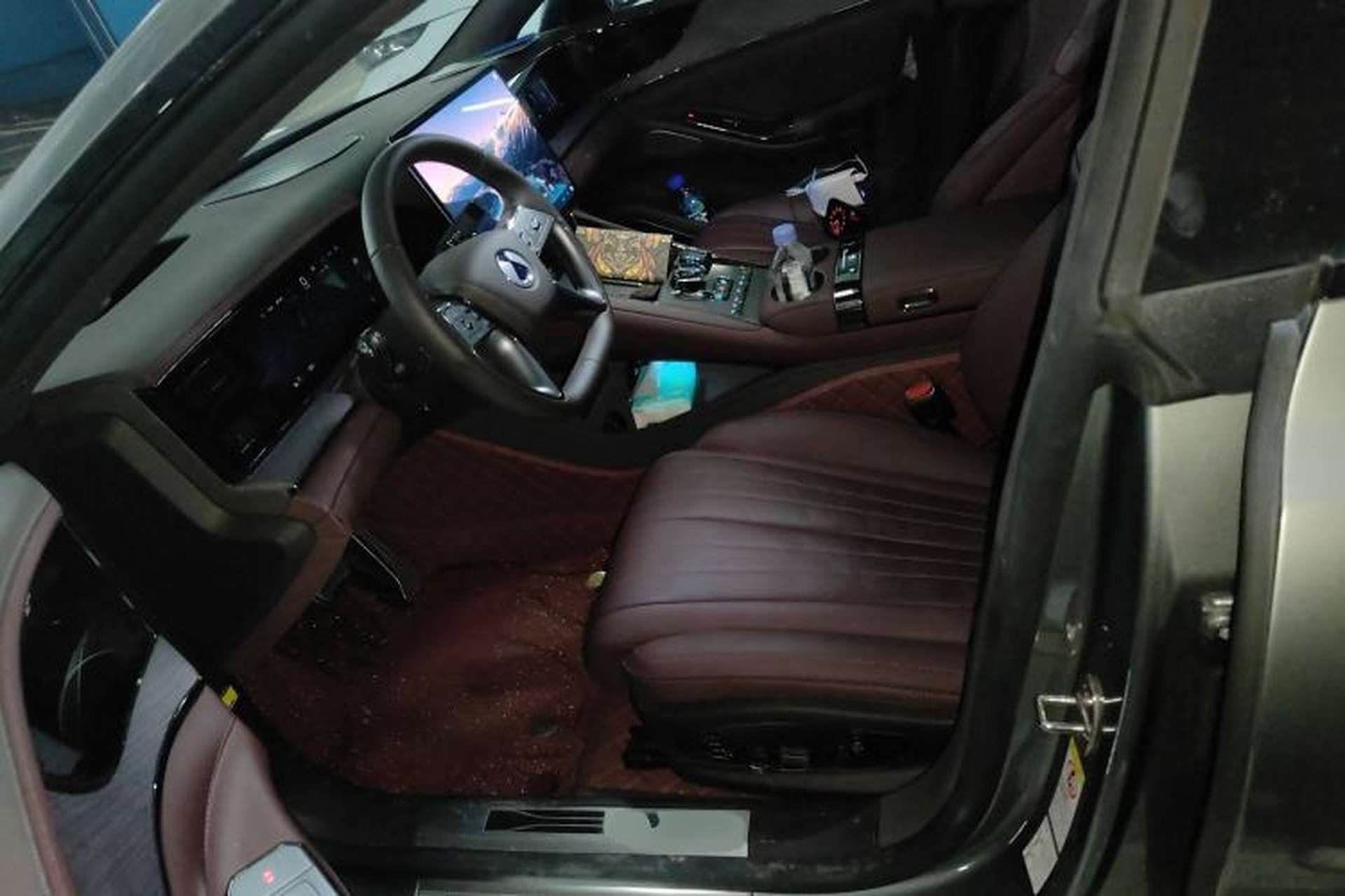 Used Denza Z9GT 2024 630 All-Wheel Drive Max Edition Left Front Seat
