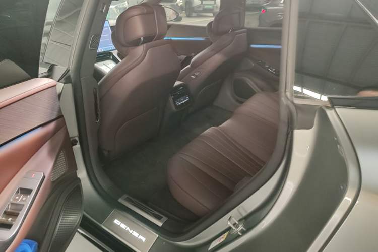 Used Denza Z9GT 2024 1100 4x4 Pro Version Left Rear Seat