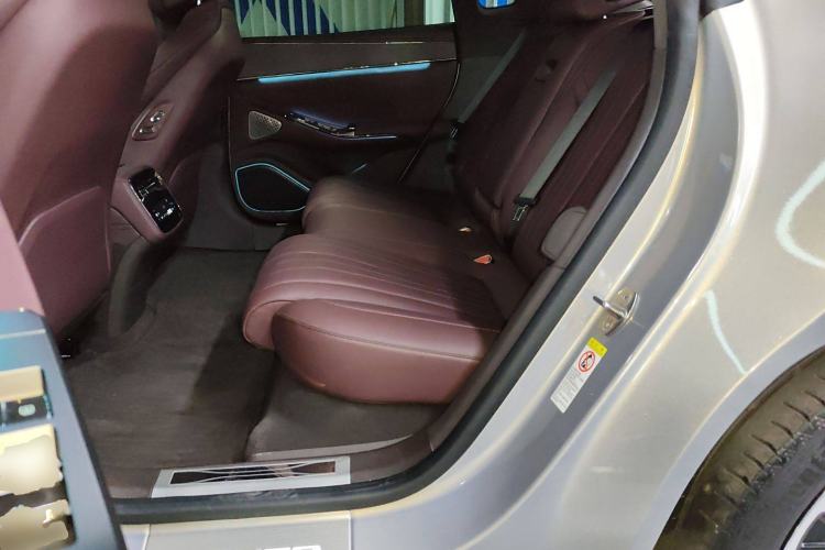 Used Denza Z9GT 2024 1100 Four-Wheel Drive Ultra Version Left Rear Seat