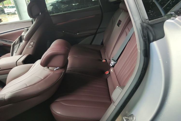 Used Denza Z9GT 2024 1100 Four-Wheel Drive Ultra Version Left Rear Seat