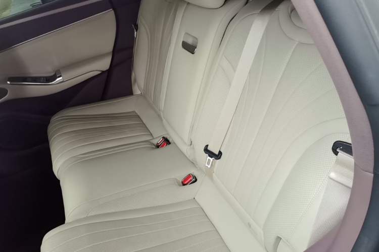 Used Denza Z9GT 2024 1100 Four-Wheel Drive Ultra Version Left Rear Seat