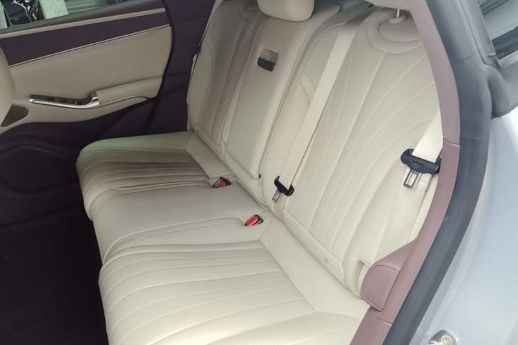 Used Denza Z9GT 2024 1100 Four-Wheel Drive Ultra Version Left Rear Seat