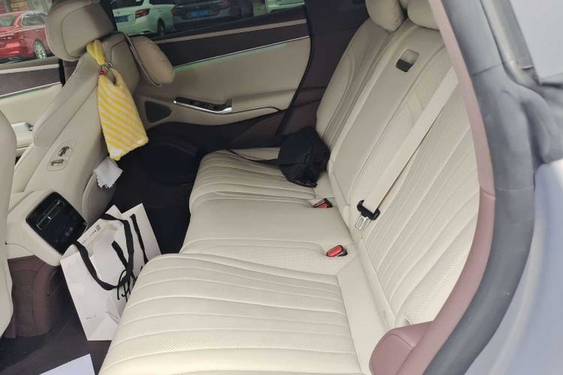Used Denza Z9GT 2024 630 All-Wheel Drive Max Edition Left Rear Seat
