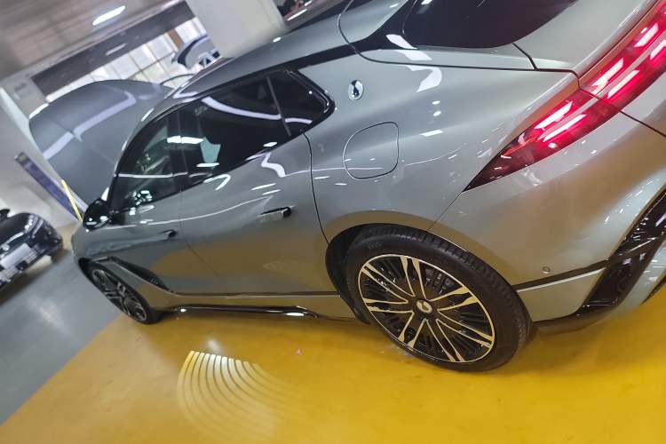 Used Denza Z9GT 2024 1100 Four-Wheel Drive Ultra Version Left Side