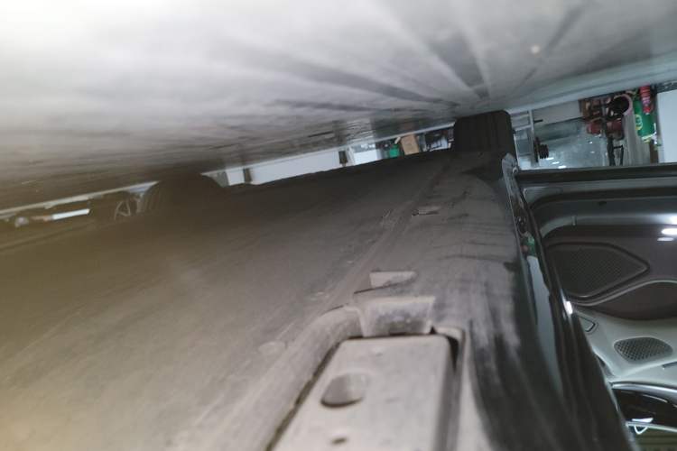 Used Denza Z9GT 2024 630 All-Wheel Drive Max Edition Left Side Sill