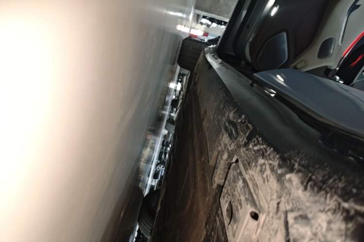 Used Denza Z9GT 2024 1100 Four-Wheel Drive Max Edition Left Side Sill