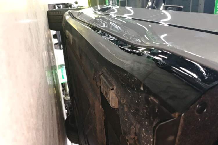 Used Denza Z9GT 2024 1100 Four-Wheel Drive Ultra Version Left Side Sill