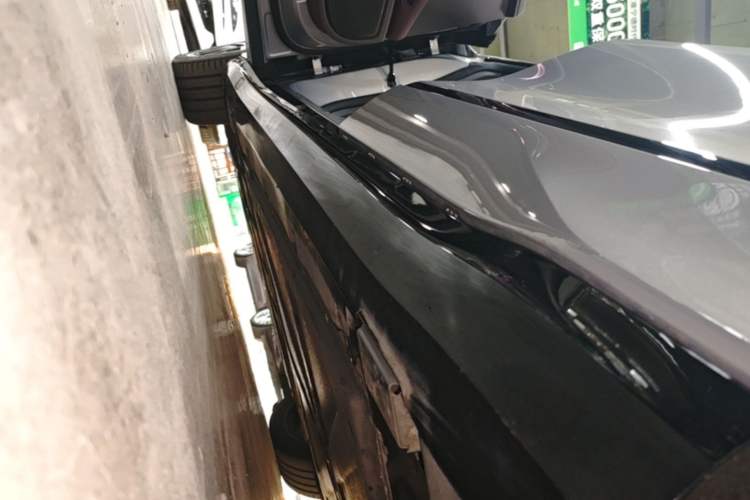 Used Denza Z9GT 2024 1100 Four-Wheel Drive Max Edition Left Side Sill