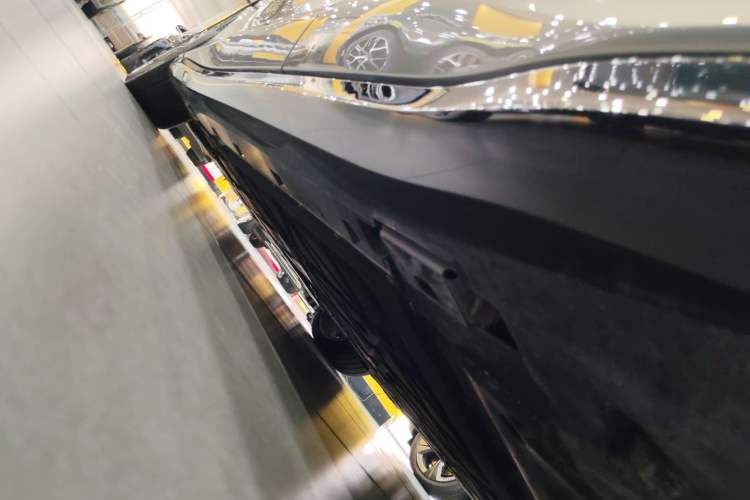 Used Denza Z9GT 2024 1100 Four-Wheel Drive Ultra Version Left Side Sill