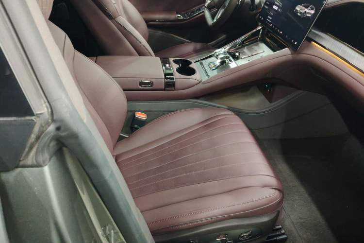 Used Denza Z9GT 2024 1100 Four-Wheel Drive Max Edition Right Front Seat