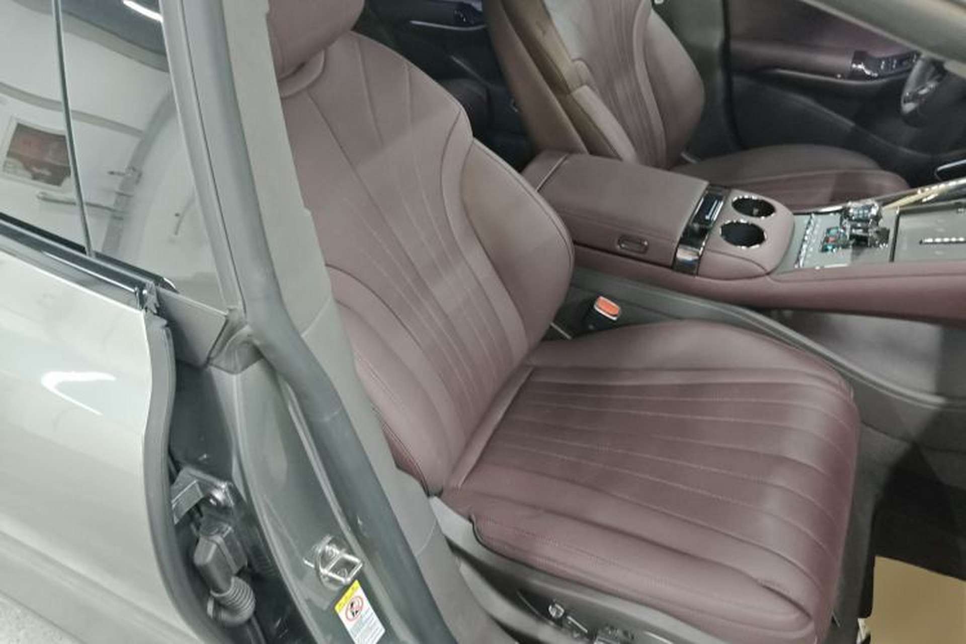 Used Denza Z9GT 2024 1100 Four-Wheel Drive Ultra Version Right Front Seat