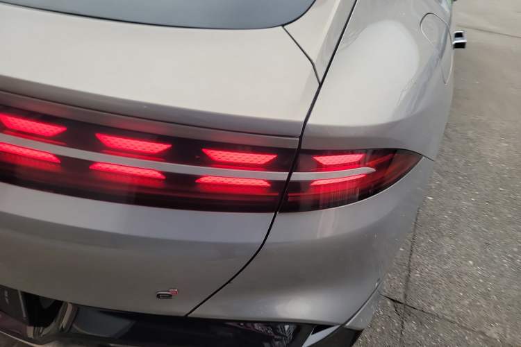 Used Denza Z9GT 2024 630 All-Wheel Drive Max Edition Right Rear Taillight
