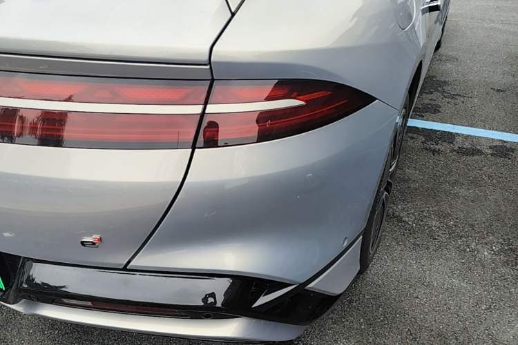 Used Denza Z9GT 2024 1100 Four-Wheel Drive Max Edition Right Rear Taillight