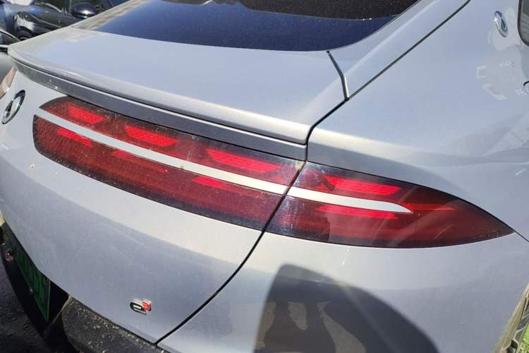 Used Denza Z9GT 2024 1100 Four-Wheel Drive Max Edition Right Rear Taillight