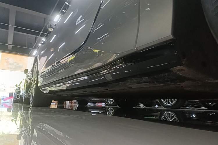 Used Denza Z9GT 2024 1100 4x4 Ultra First Edition Right Side Sill