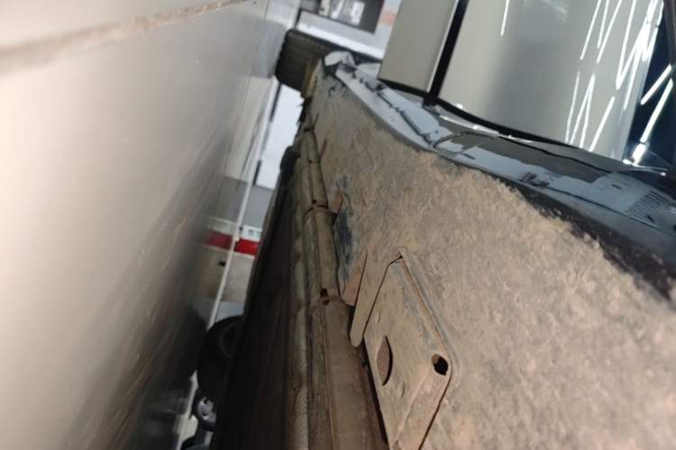 Used Denza Z9GT 2024 1100 Four-Wheel Drive Max Edition Right Side Sill