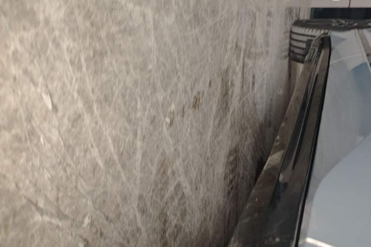 Used Denza Z9GT 2024 1100 Four-Wheel Drive Ultra Version Right Side Sill