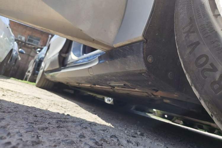 Used Denza Z9GT 2024 1100 Four-Wheel Drive Max Edition Right Side Sill