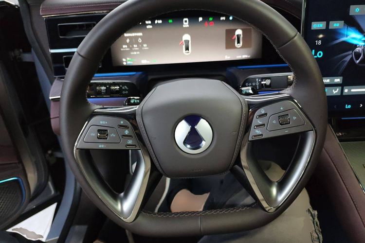Used Denza Z9GT 2024 1100 Four-Wheel Drive Ultra Version Steering Wheel
