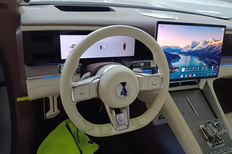 Used Denza Z9GT 2024 1100 Four-Wheel Drive Max Edition Steering Wheel