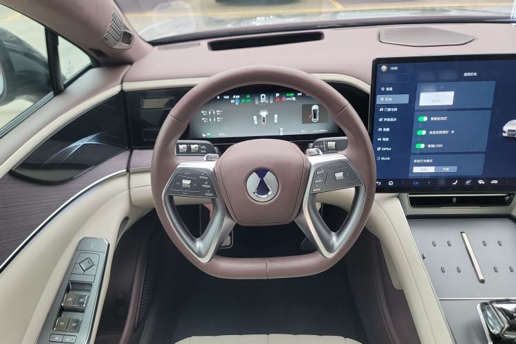 Used Denza Z9GT 2024 630 All-Wheel Drive Max Edition Steering Wheel