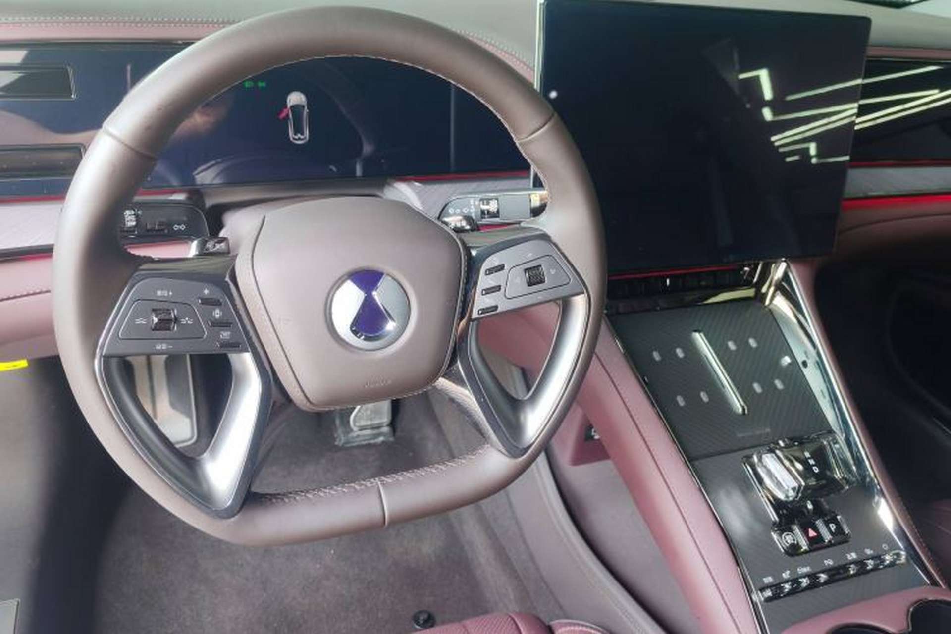 Used Denza Z9GT 2024 630 All-Wheel Drive Pro Version Steering Wheel