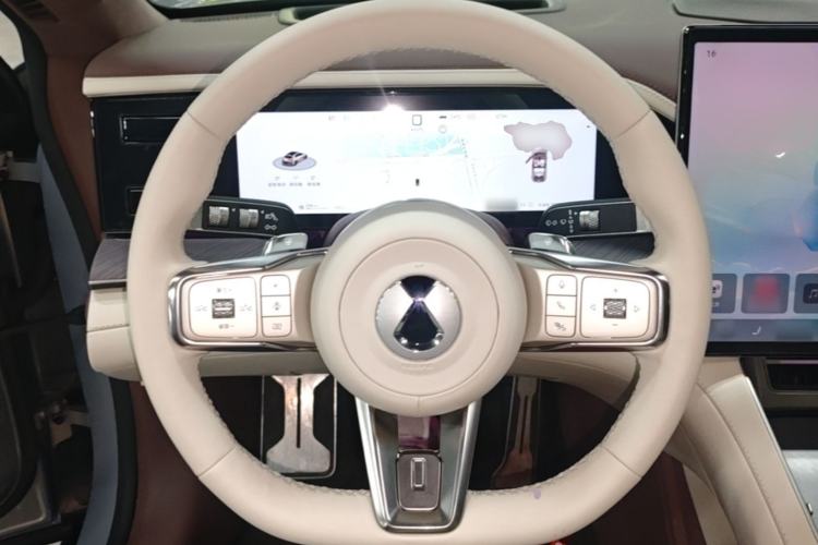 Used Denza Z9GT 2024 1100 Four-Wheel Drive Ultra Version Steering Wheel