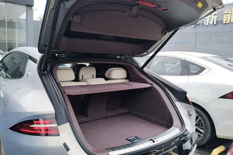 Used Denza Z9GT 2024 1100 Four-Wheel Drive Max Edition Trunk