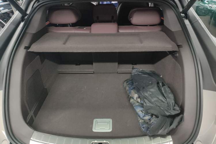 Used Denza Z9GT 2024 1100 Four-Wheel Drive Max Edition Trunk
