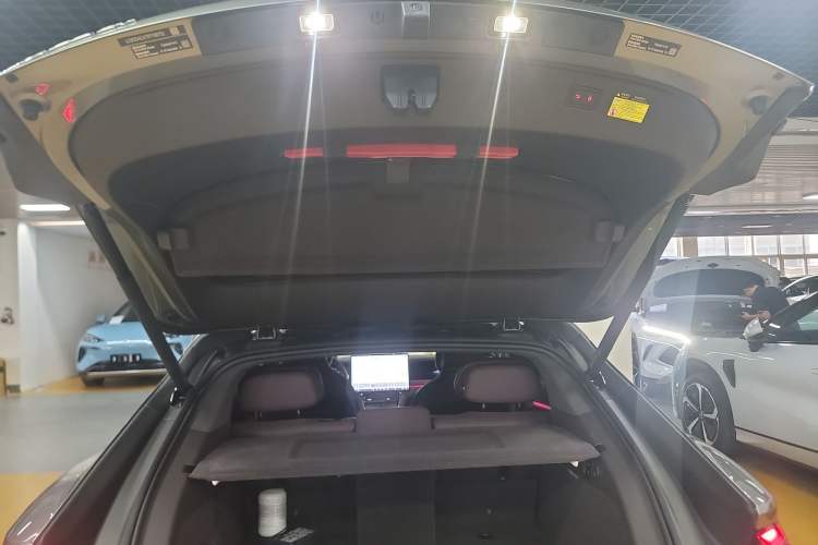 Used Denza Z9GT 2024 1100 Four-Wheel Drive Ultra Version Trunk