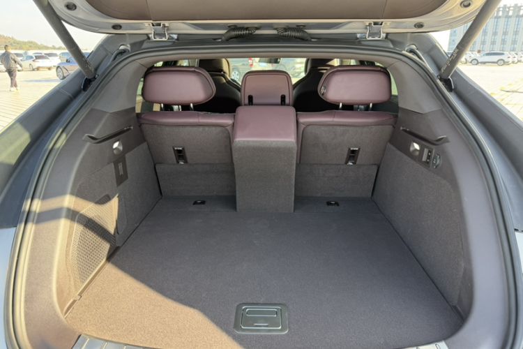 Used Denza Z9GT 2024 1100 4x4 Pro Version Trunk