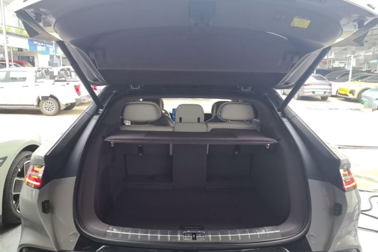 Used Denza Z9GT 2024 1100 Four-Wheel Drive Ultra Version Trunk