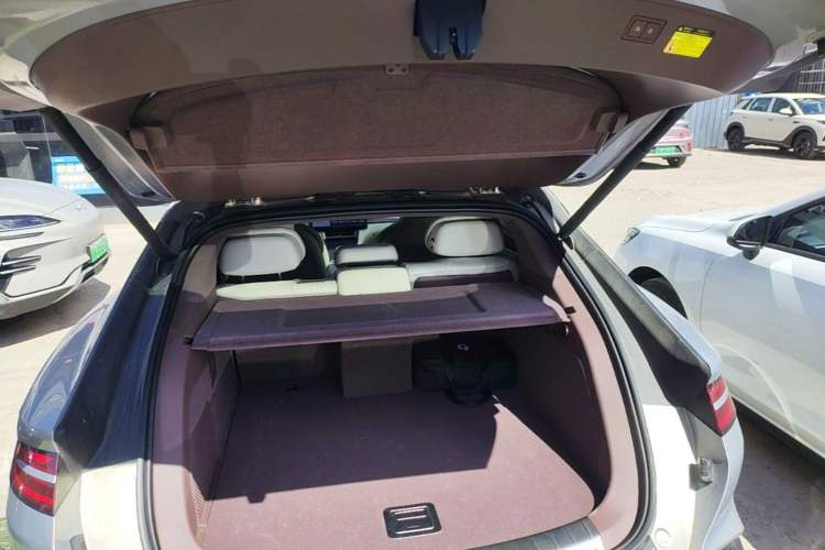 Used Denza Z9GT 2024 1100 Four-Wheel Drive Max Edition Trunk