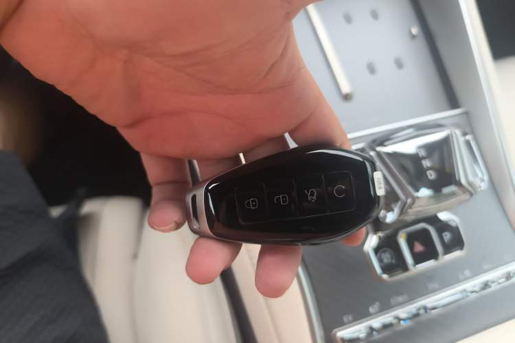Used Denza Z9GT 2024 1100 Four-Wheel Drive Max Edition Vehicle Key