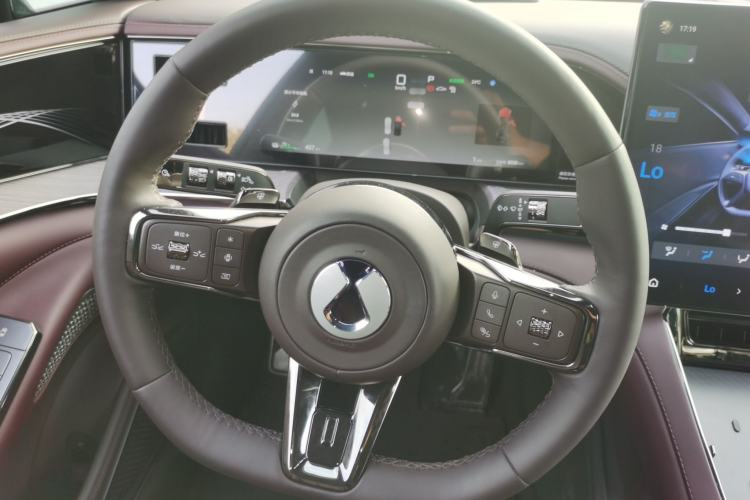 Used Denza Z9GT 2024 630 All-Wheel Drive Max Edition Steering Wheel