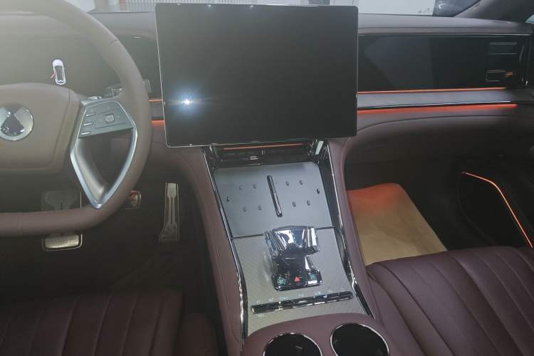 Used Denza Z9GT 2024 1100 4x4 Ultra First Edition Audio And AC Panel