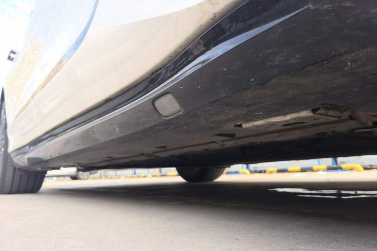 Used Denza Z9GT 2024 1100 Four-Wheel Drive Ultra Version Chassis Front Right