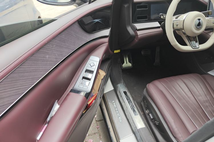 Used Denza Z9GT 2024 1100 Four-Wheel Drive Max Edition Driver Seat
