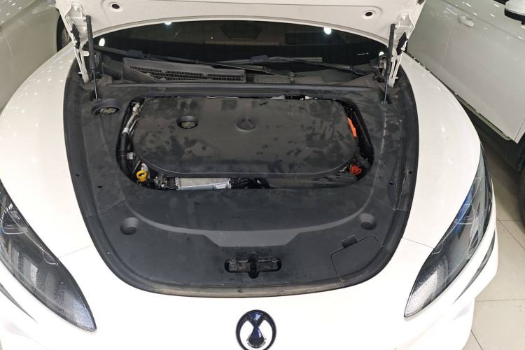 Used Denza Z9GT 2024 1100 Four-Wheel Drive Ultra Version Engine Bay