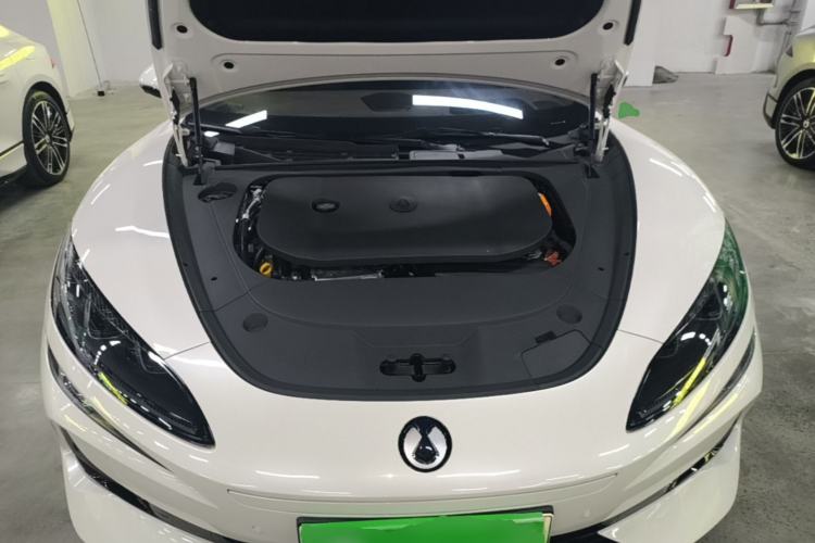 Used Denza Z9GT 2024 1100 Four-Wheel Drive Ultra Version Engine Bay