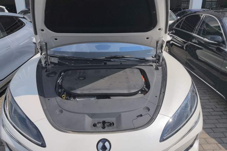 Used Denza Z9GT 2024 1100 Four-Wheel Drive Ultra Version Engine Bay