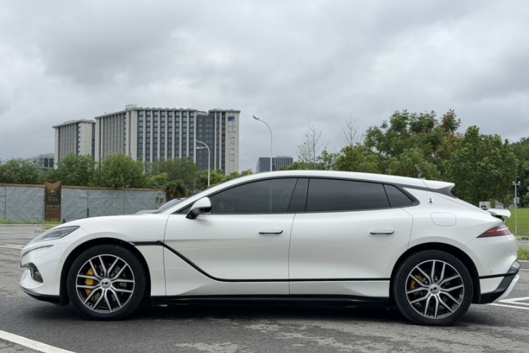 Used Denza Z9GT 2024 630 All-Wheel Drive Max Edition Exterior 1