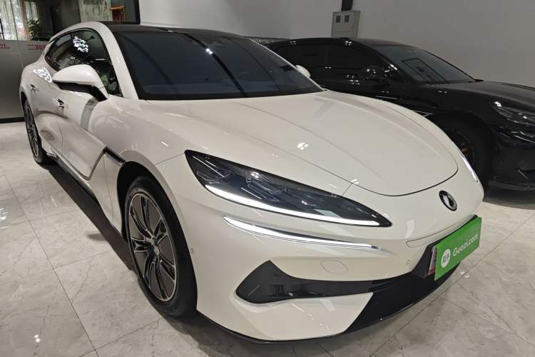 Used Denza Z9GT 2024 1100 Four-Wheel Drive Max Edition Exterior 2