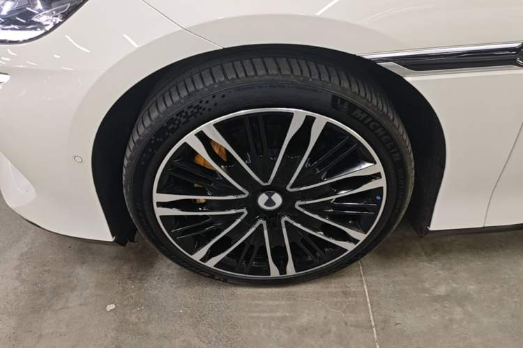 Used Denza Z9GT 2024 1100 Four-Wheel Drive Ultra Version Exterior 4