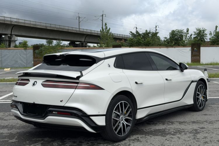 Used Denza Z9GT 2024 630 All-Wheel Drive Max Edition Exterior 9