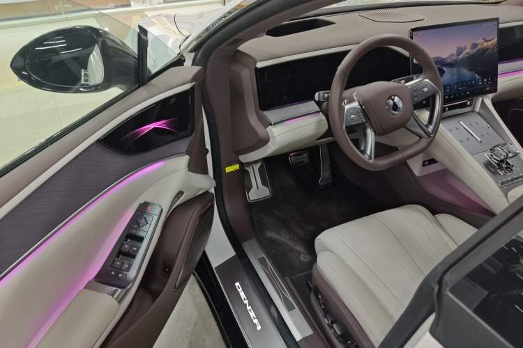 Used Denza Z9GT 2024 1100 Four-Wheel Drive Ultra Version Interior 3