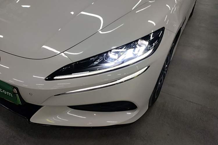 Used Denza Z9GT 2024 630 All-Wheel Drive Pro Version Left Front Headlight