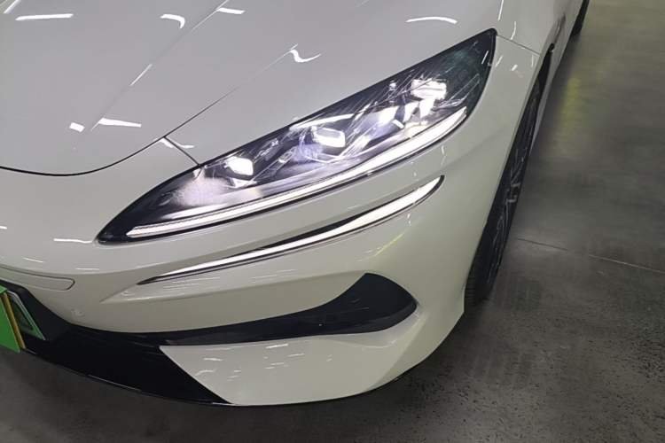 Used Denza Z9GT 2024 1100 Four-Wheel Drive Ultra Version Left Front Headlight